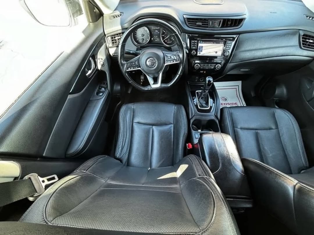 Nissan Rogue SL view 6