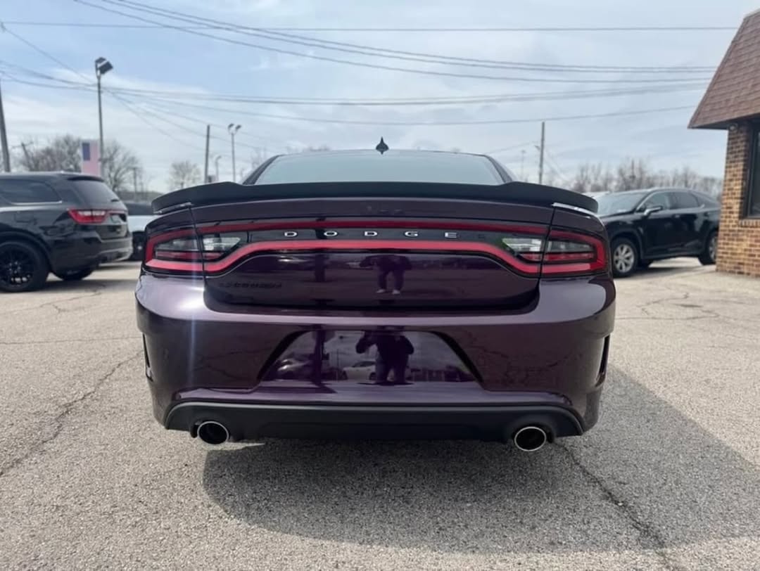 Dodge Charger R/T 4dr Sedan view 8