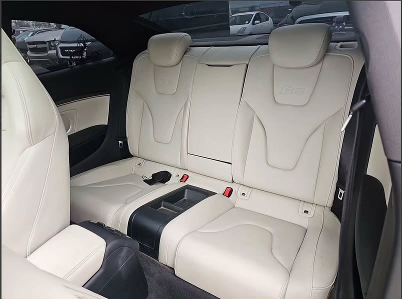 Audi S5 V8 AWD view 6
