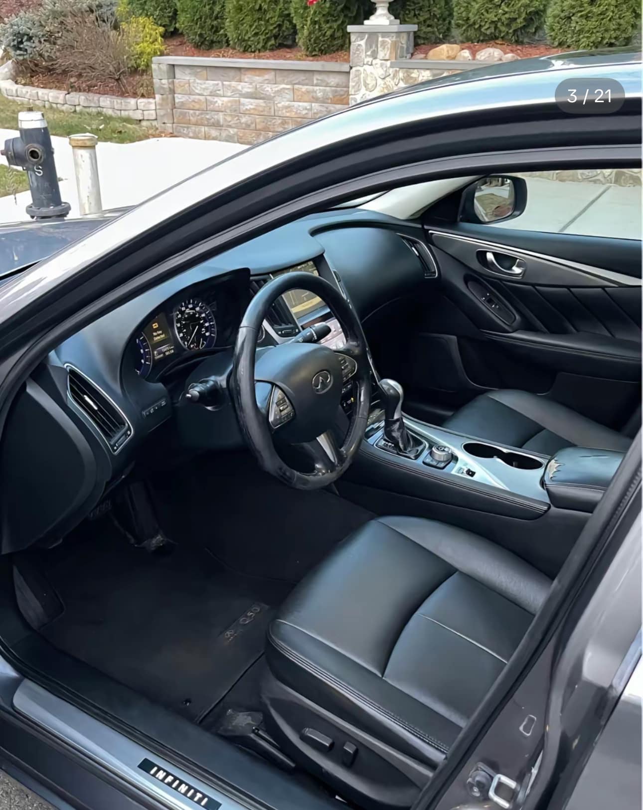 Infiniti Q50 AWD view 6