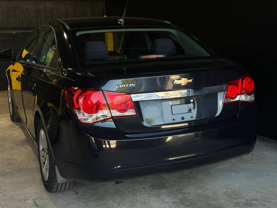 Chevrolet Cruze view 2