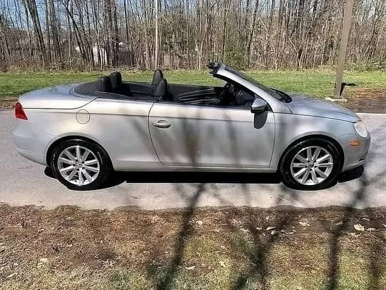 Volkswagen EOS view 7