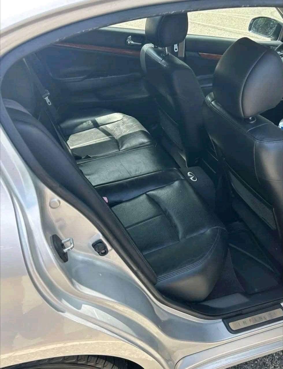 Infiniti G35x view 6