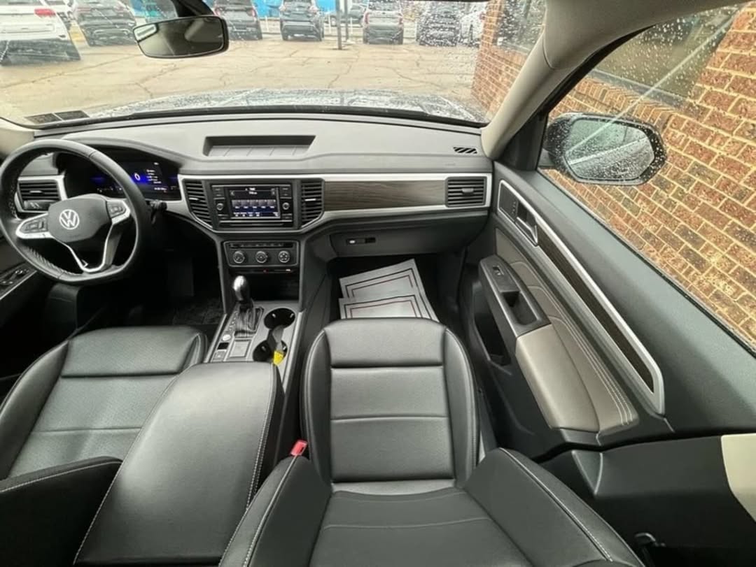 Volkswagen Atlas SE view 4