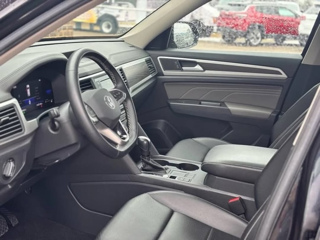 Volkswagen Atlas SE view 7