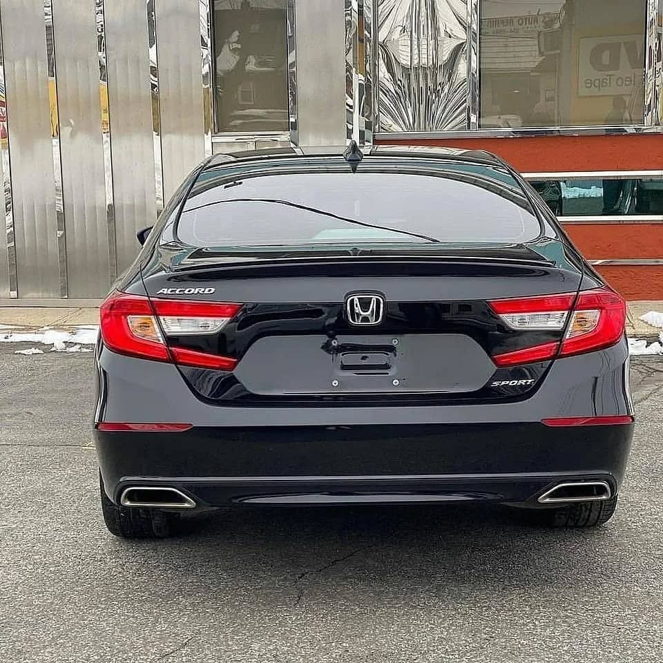 Honda Accord sports view 5