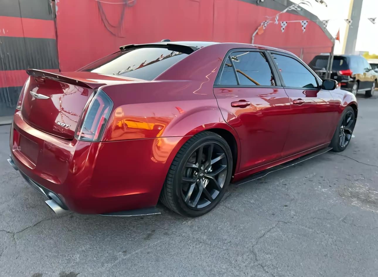 Chrysler 300 view 4