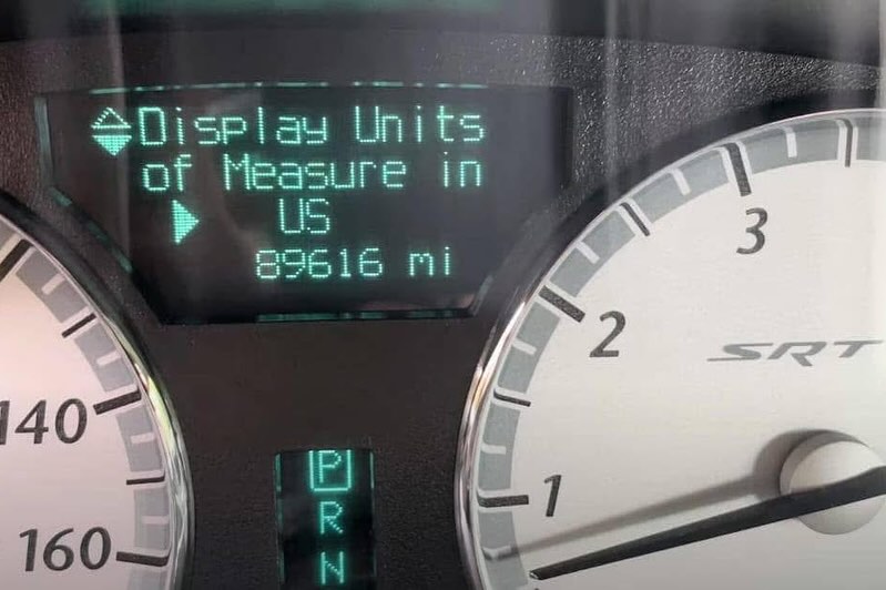 Chrysler 300C SRT8 view 4