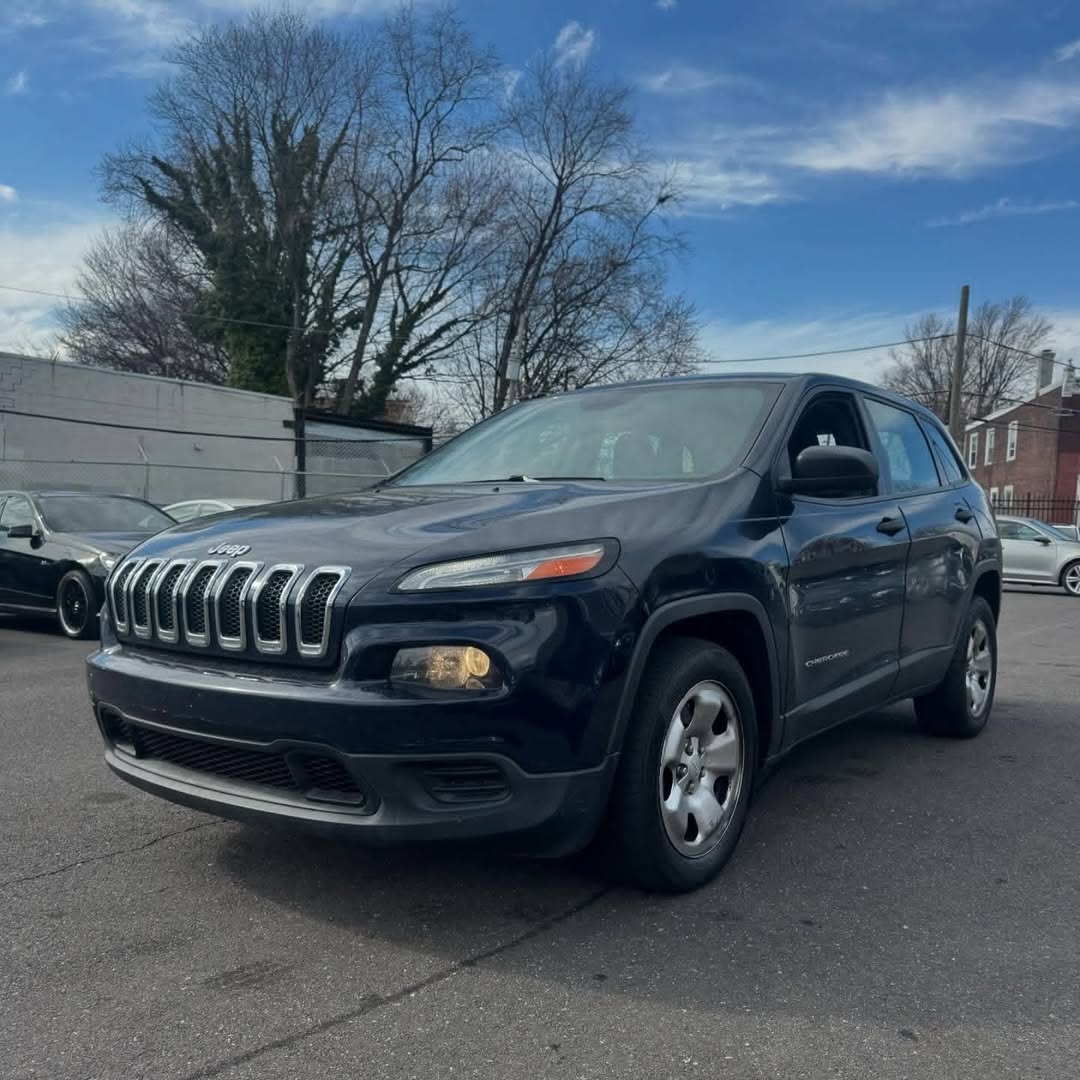 Jeep Cherokee view 2