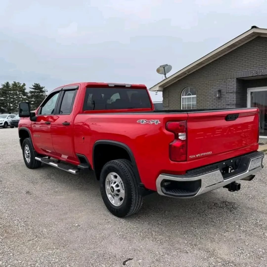 Chevrolet Silverado view 2