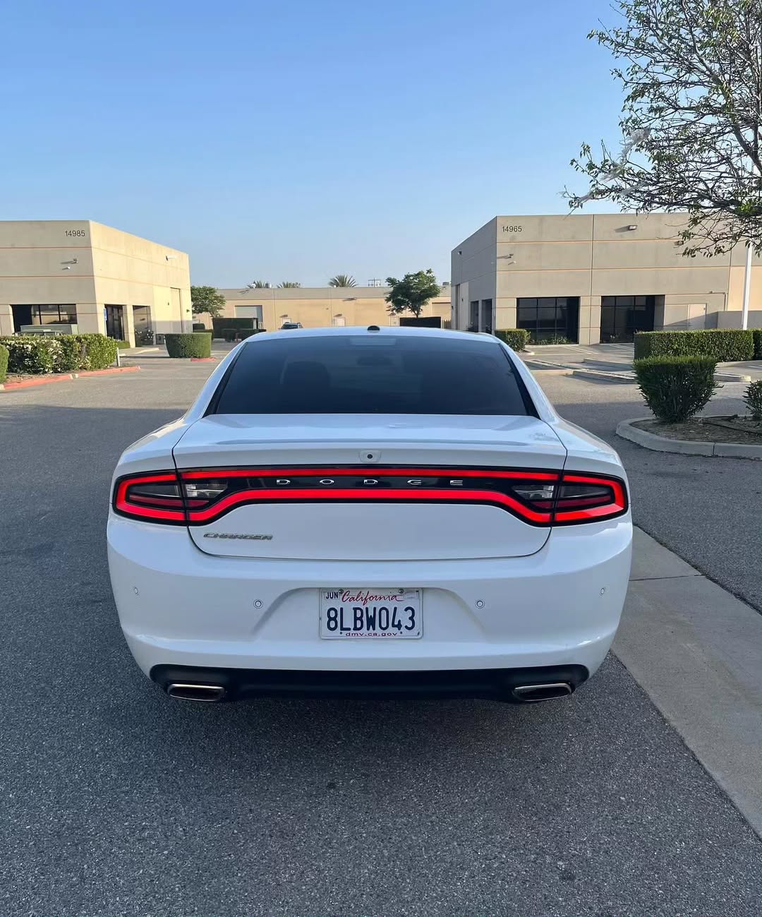 Dodge CHARGER SXT view 3