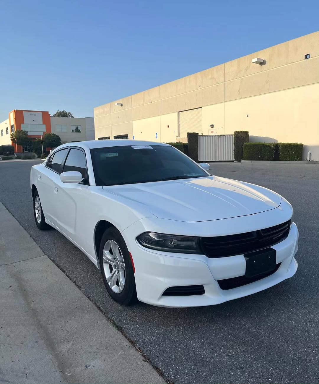 Dodge CHARGER SXT view 2