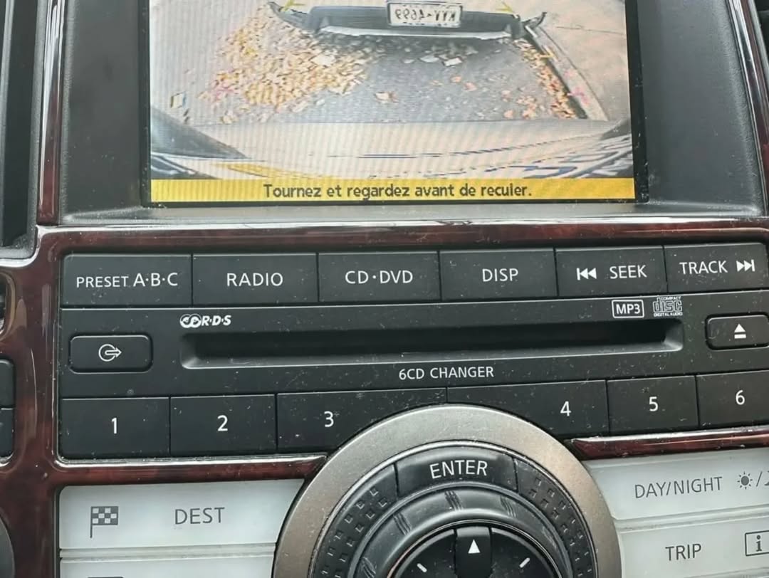 Infiniti FX 35 view 7