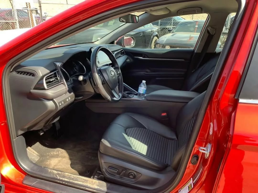 Toyota Camry view 4