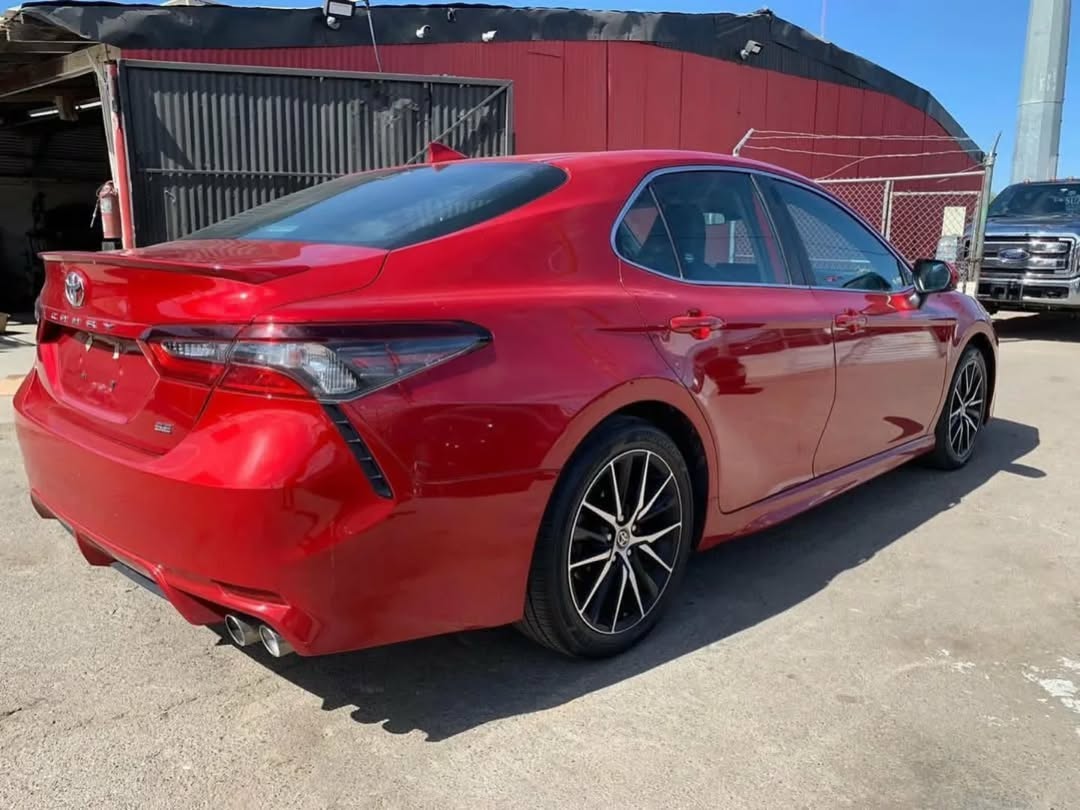Toyota Camry view 8