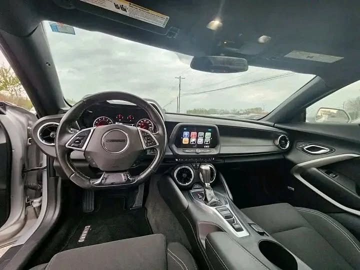 Chevy Camaro LT view 4