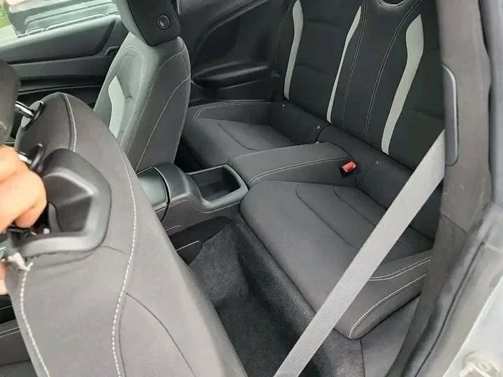 Chevy Camaro LT view 8