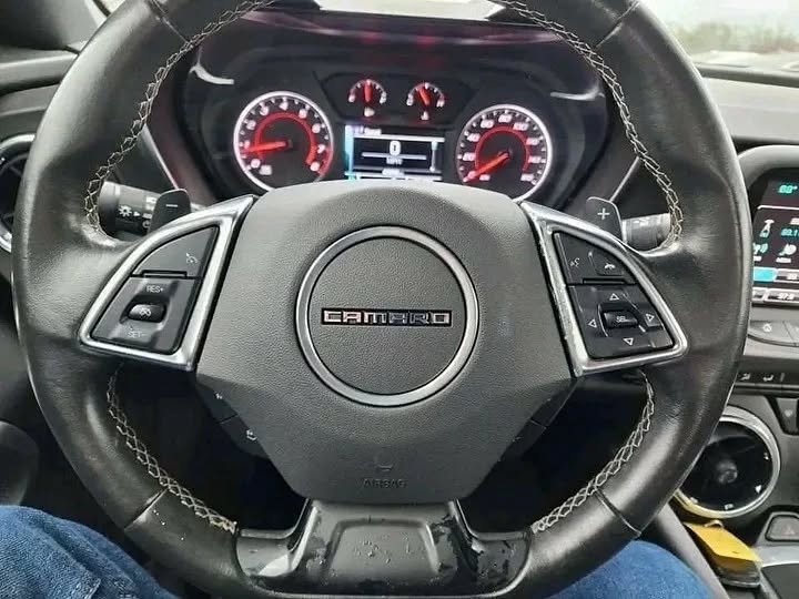 Chevy Camaro LT view 5