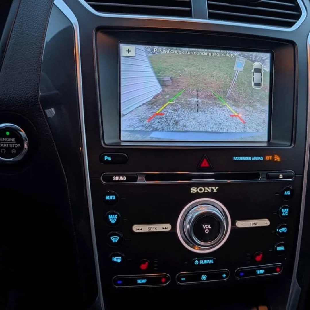 Ford EXPLORER Sport view 4