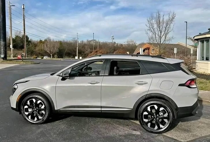 Kia sportage x-line view 4