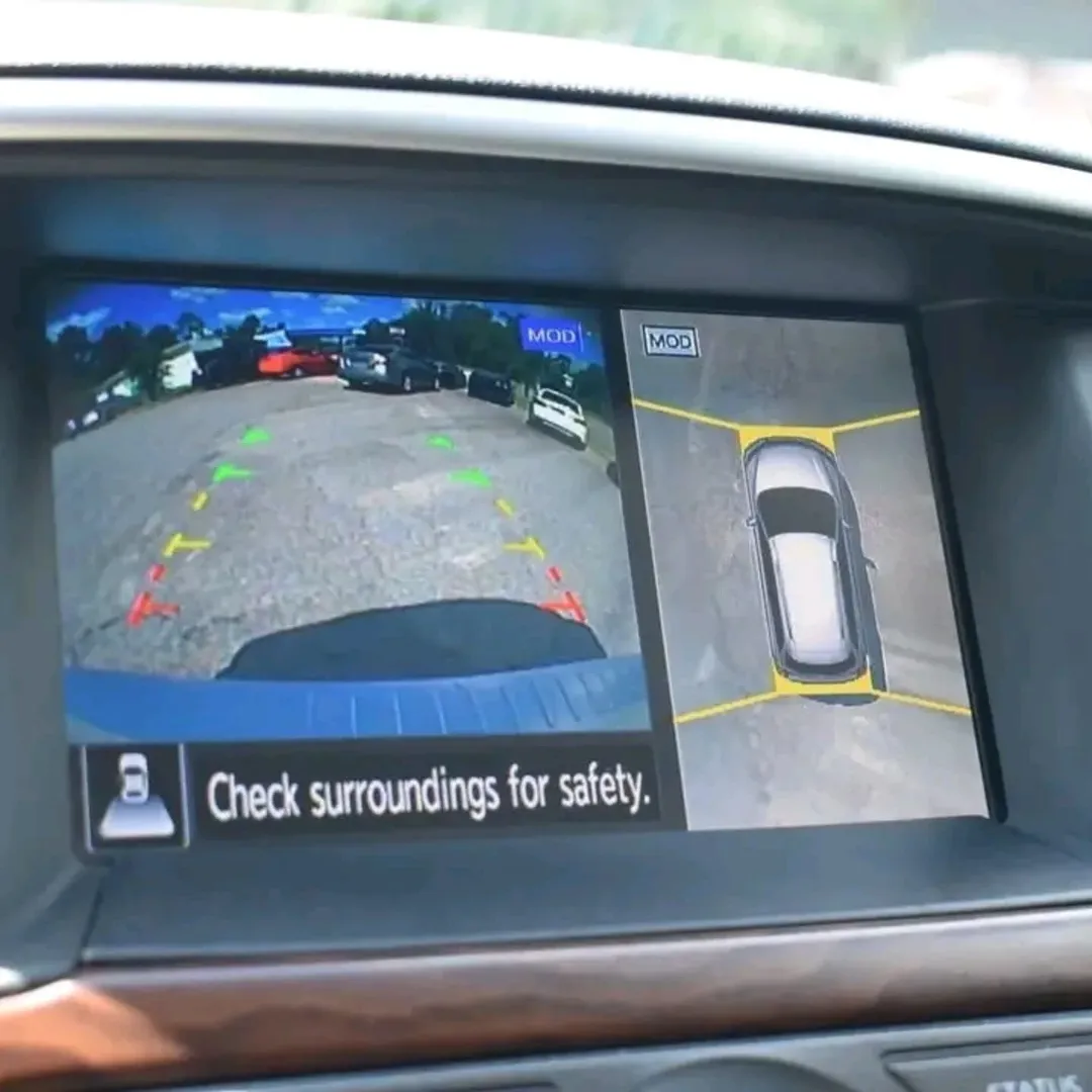 Nissan Pathfinder Platinum view 6
