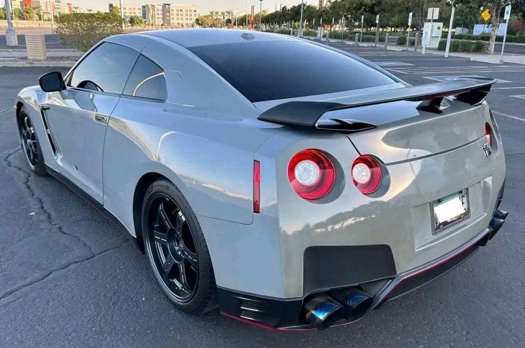 Nissans GTR view 2