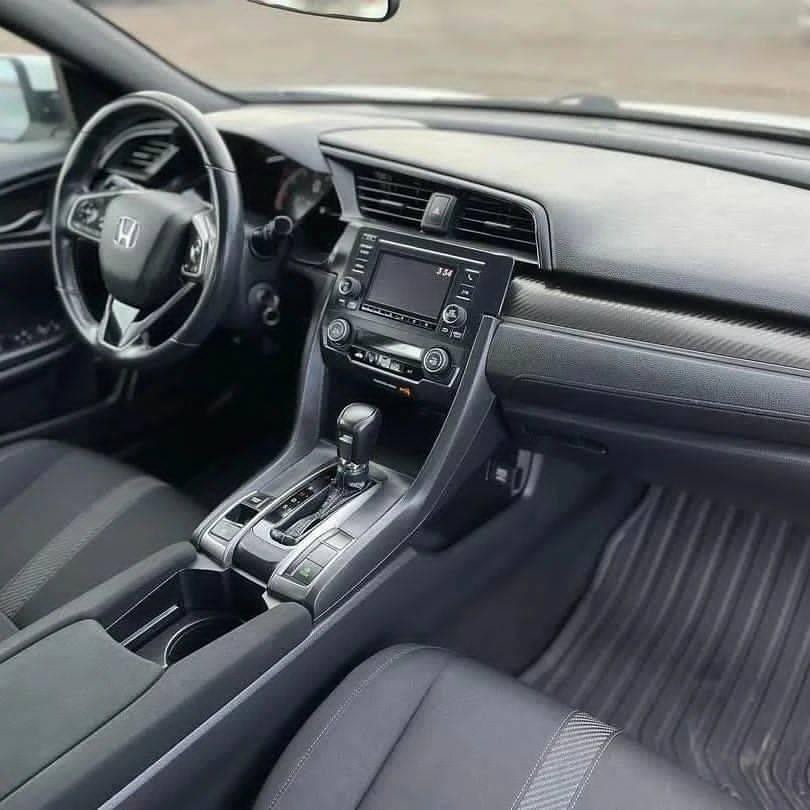 Honda Civic Sport view 7