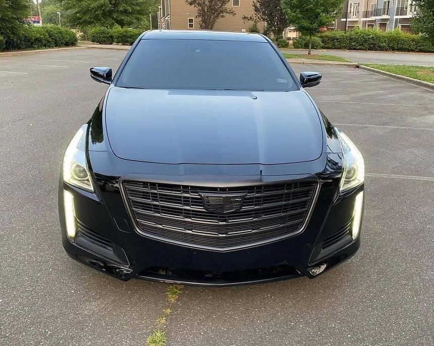 Cadillac CTS view 4