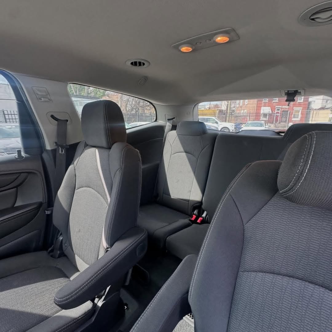 Chevy Traverse view 5