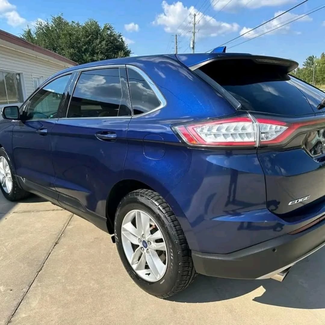 Ford Edge SEL view 6