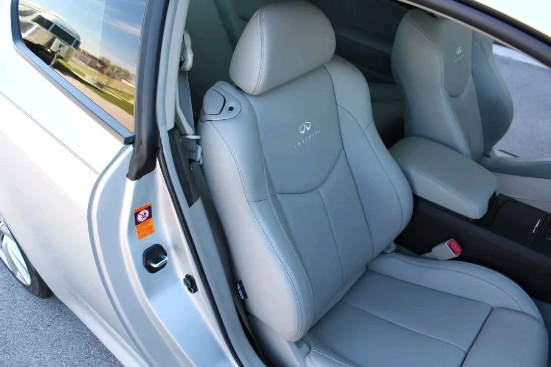 2008 Infiniti G37 view 7