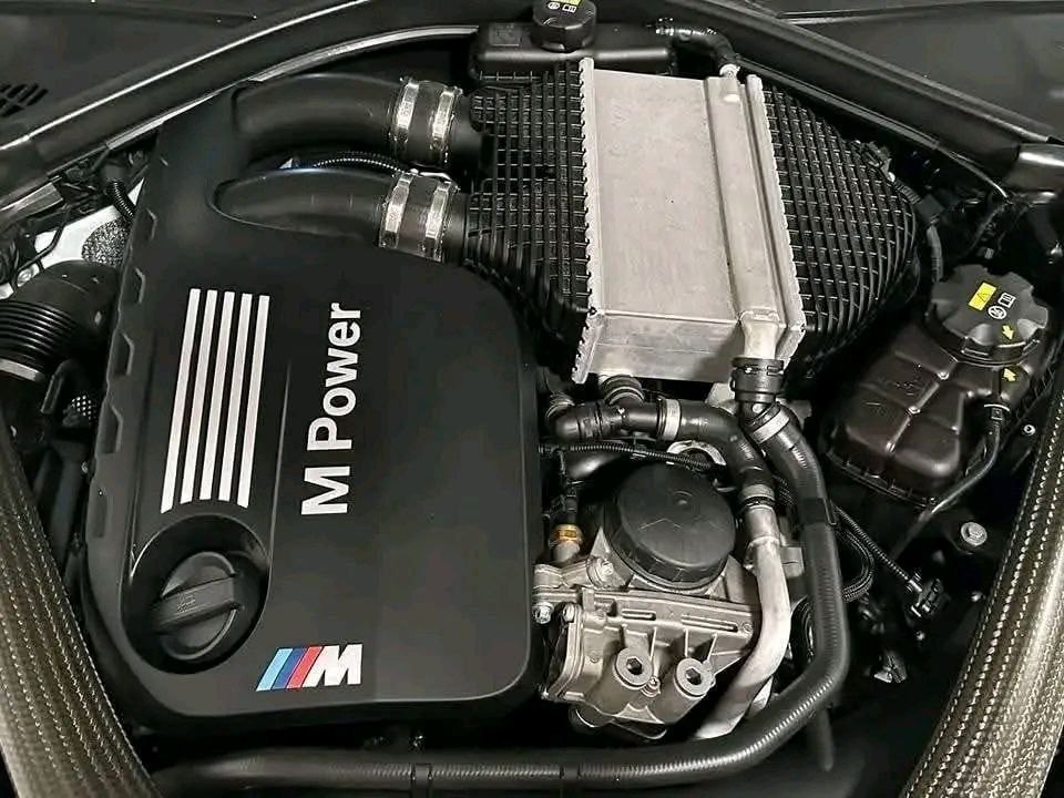 2022 Honda Accord LX view 4