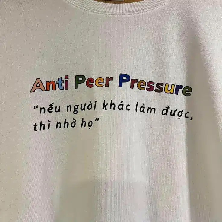 Áo thun in typo hài hước