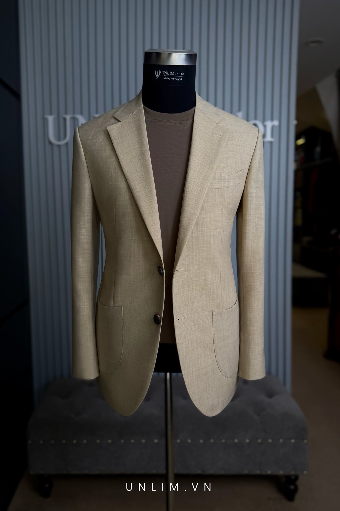 Blazer linen Màu Be cổ k hai cúc 