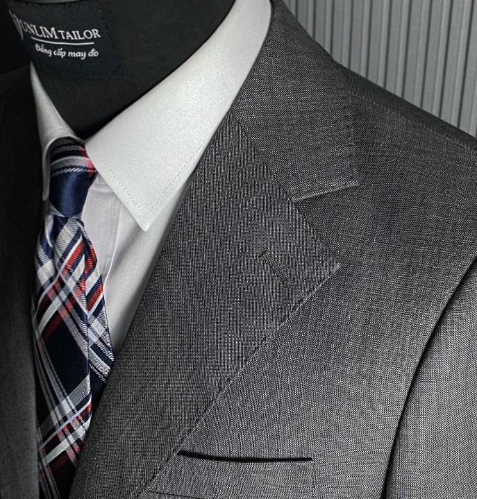 lapel-suit