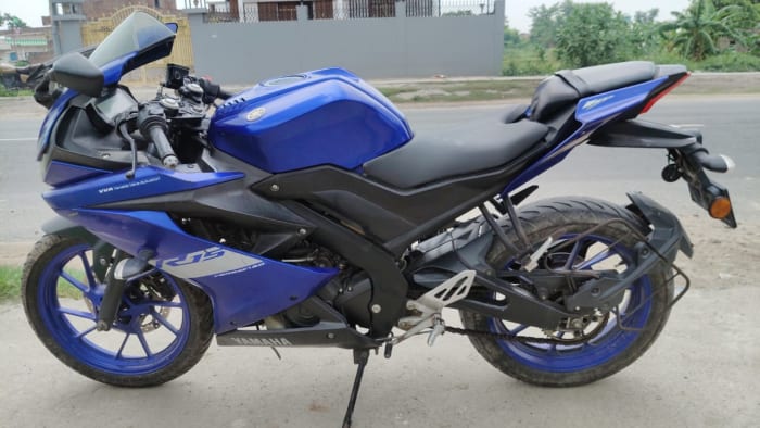 R15