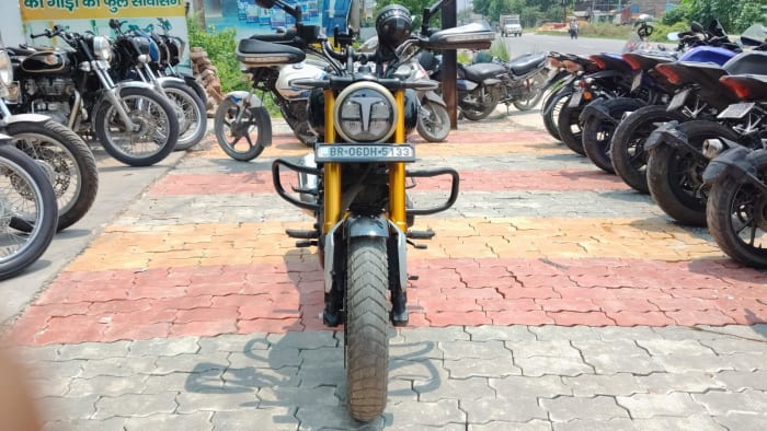 TVS Ronin