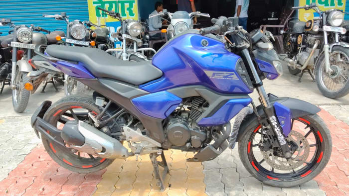 Yamaha FZ