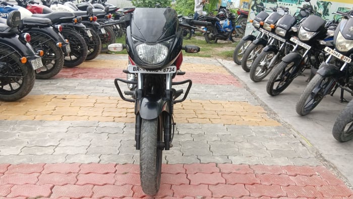 BAJAJ PULSAR 150