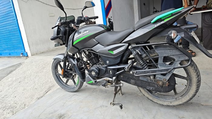 PULSAR 125