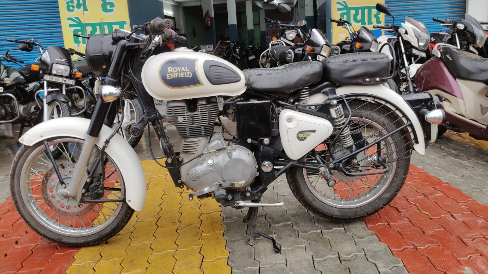 Royal Enfield Classic 350 2018 in Muzaffarpur photo 4