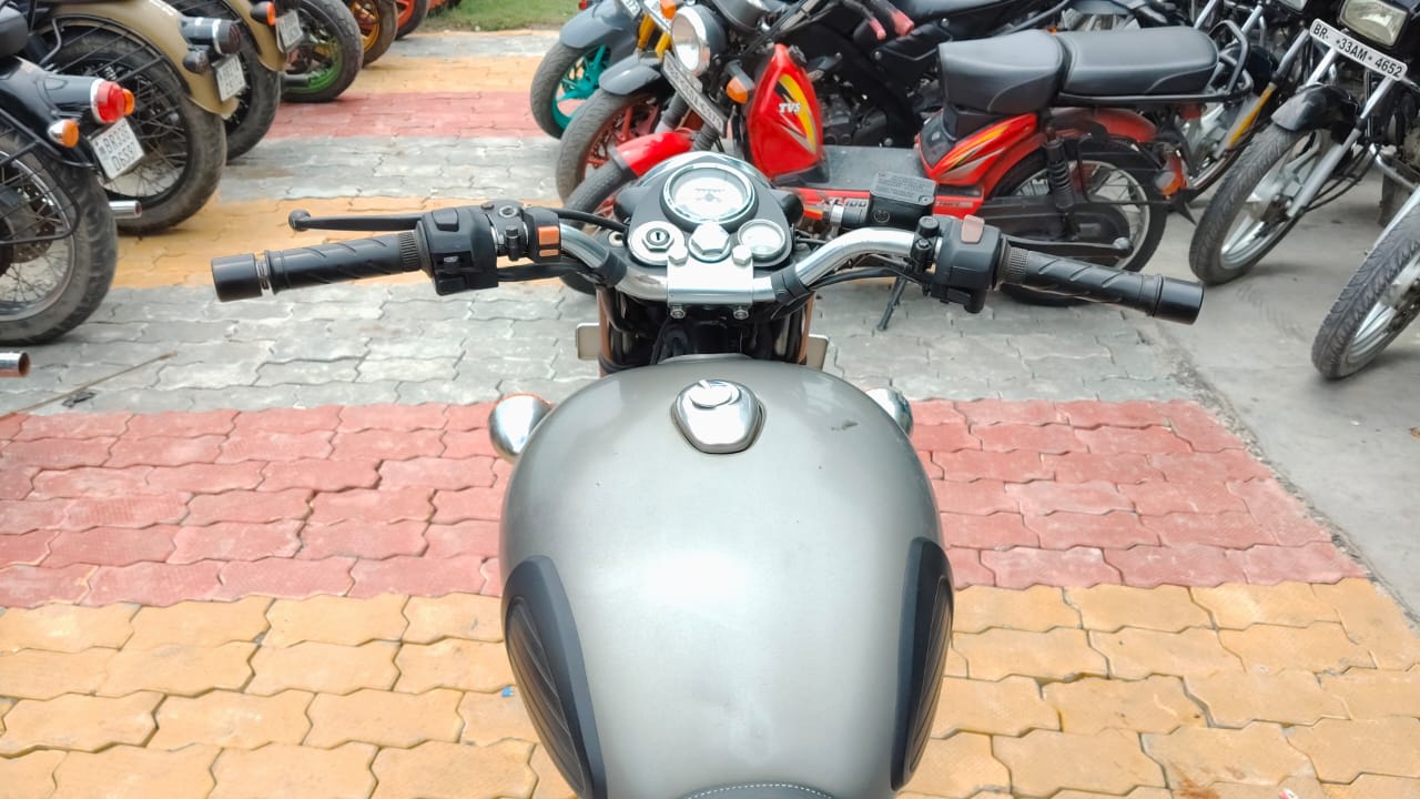 Royal Enfield Classic 350 2019 in Muzaffarpur photo 2