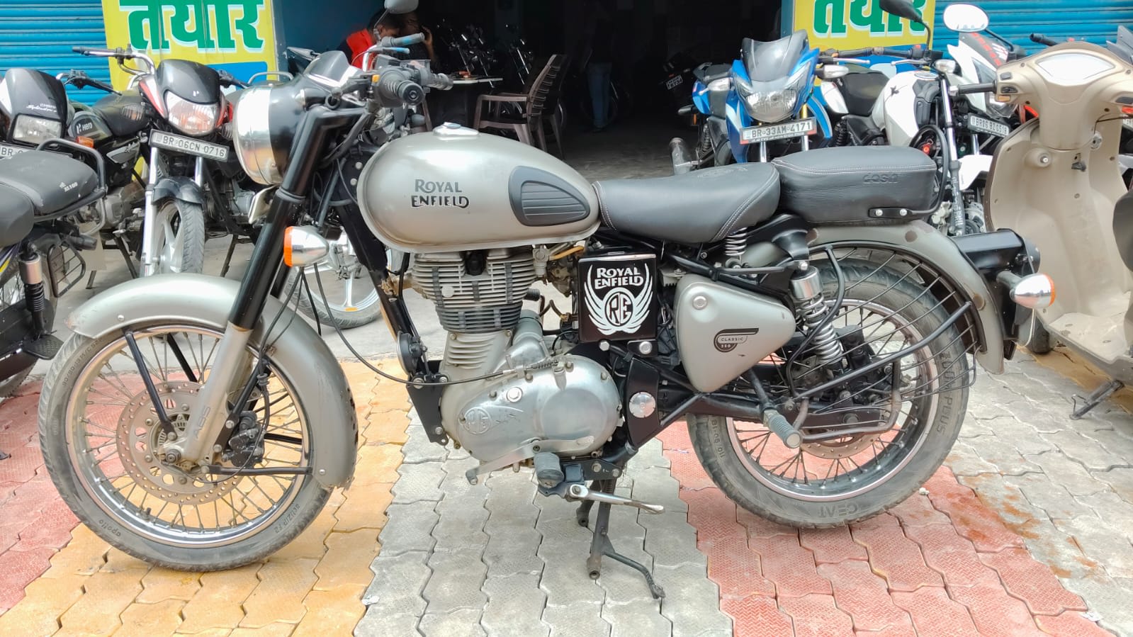 Royal Enfield Classic 350 2019 in Muzaffarpur photo 5