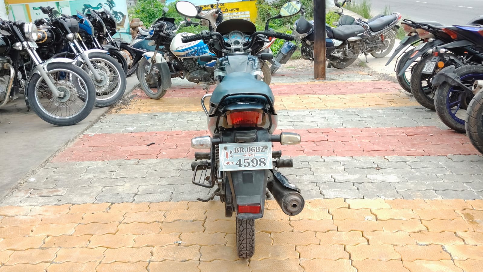 Hero Super Splendor 2019 in Muzaffarpur photo 4