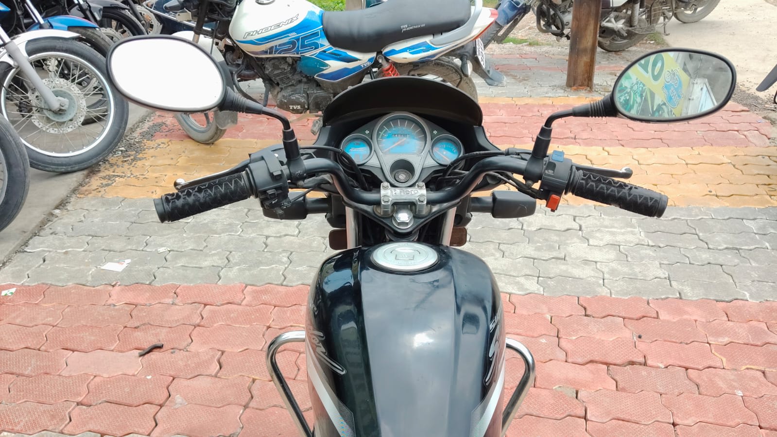 Hero Super Splendor 2019 in Muzaffarpur photo 5