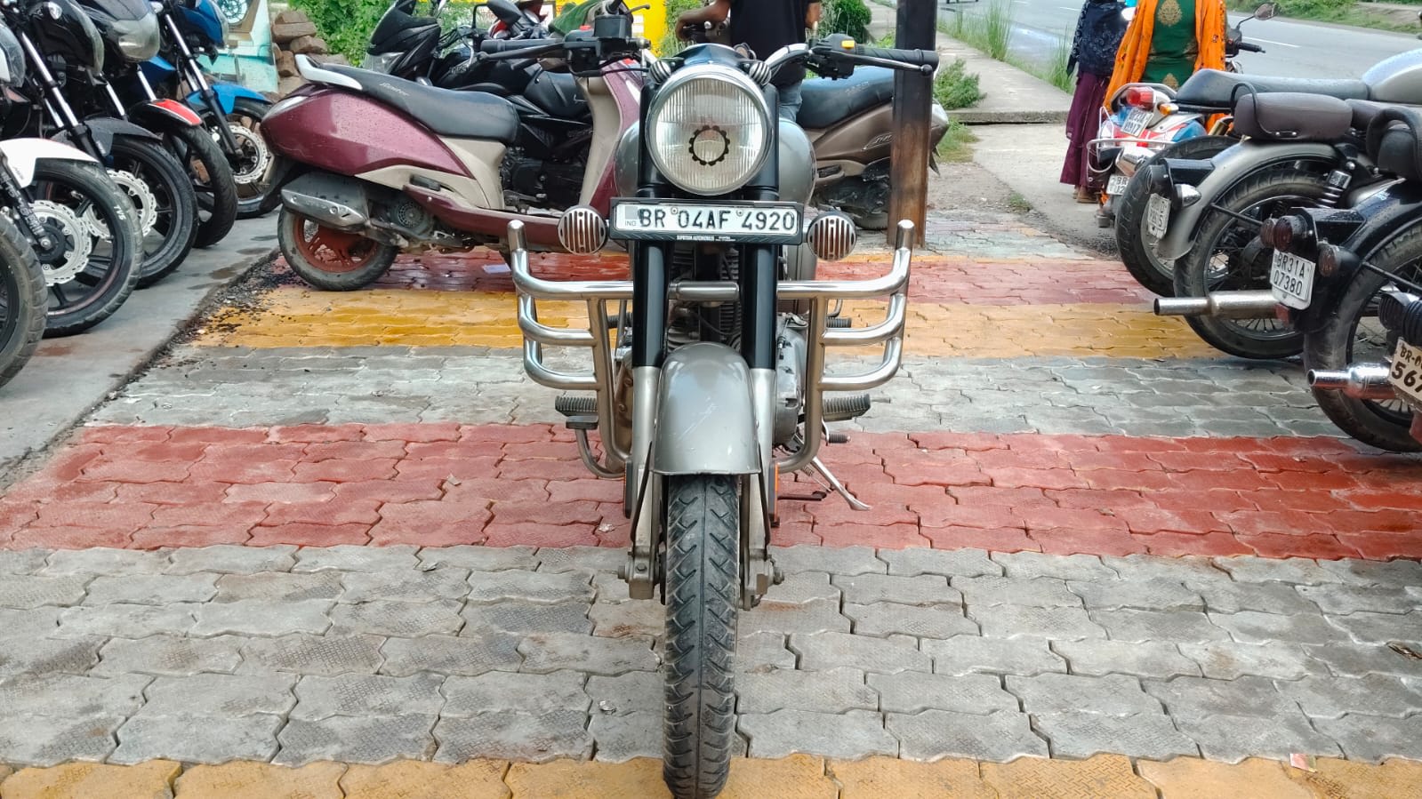 Royal Enfield Classic 350 2020 in Muzaffarpur photo 2