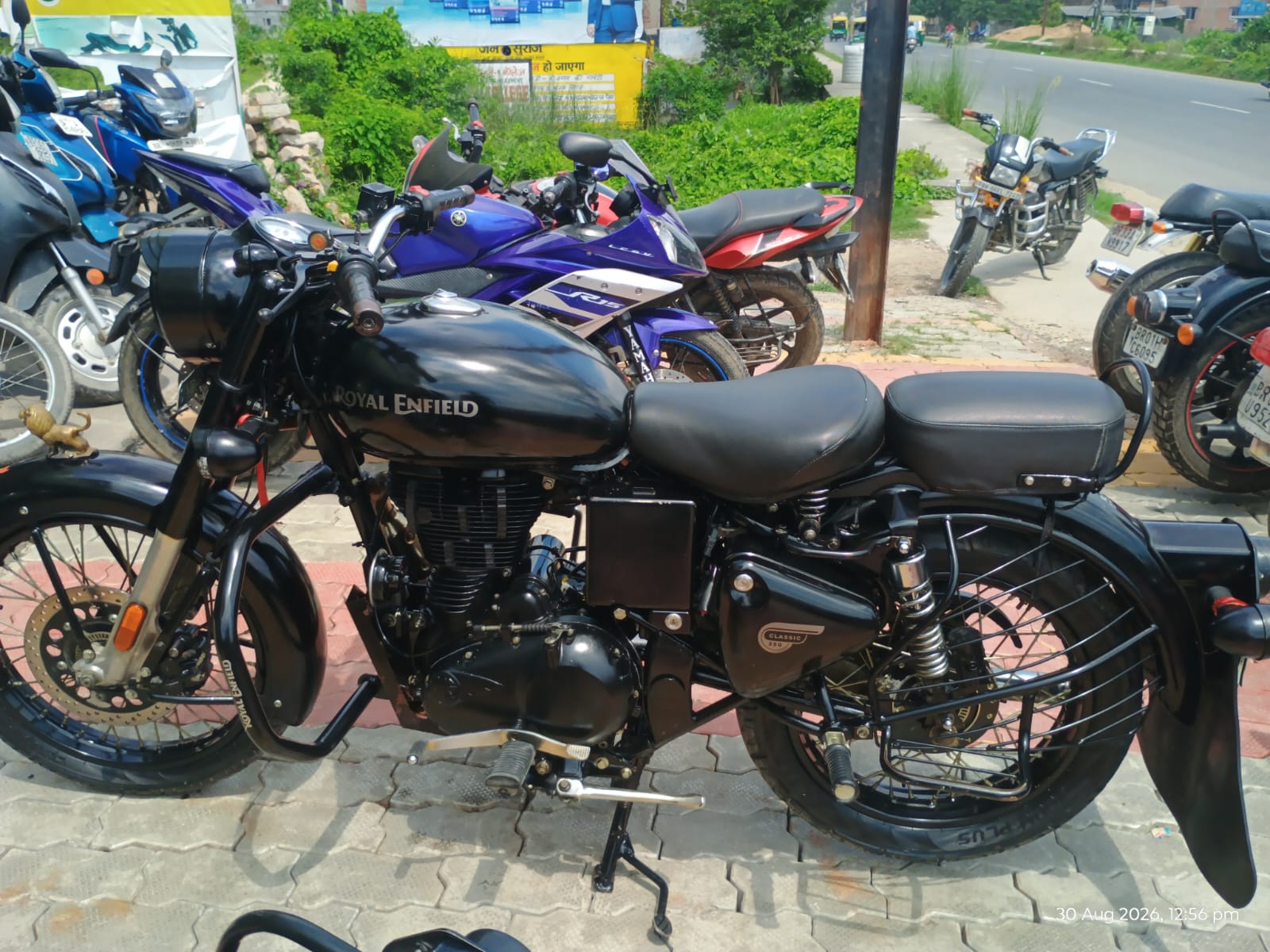 Royal Enfield CLASSIC 350 2021 in Muzaffarpur  photo 2