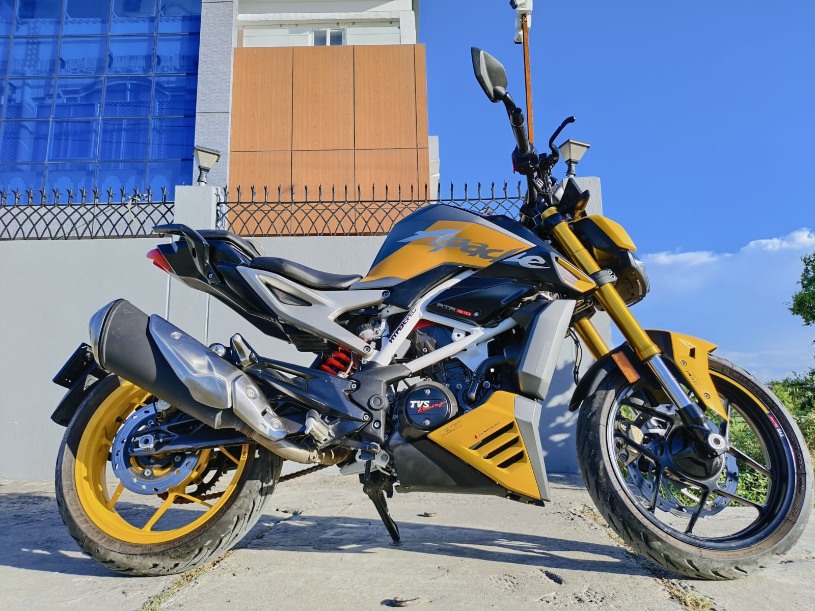 TVS APACHE 310 2023