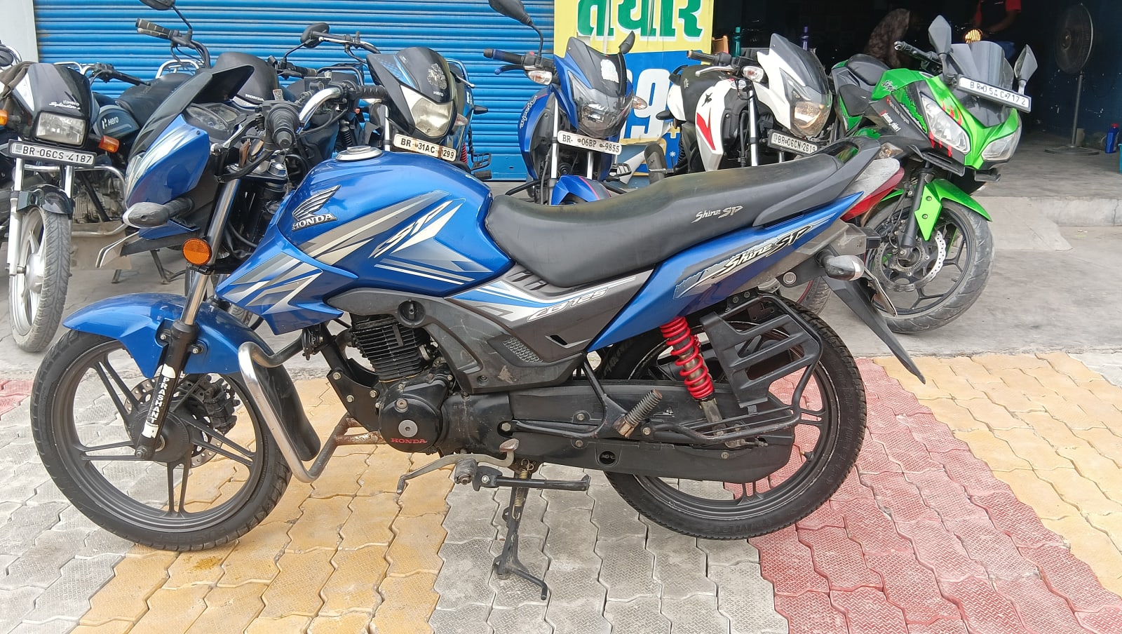 Honda SHINE 2018 in Muzaffarpur  photo 2