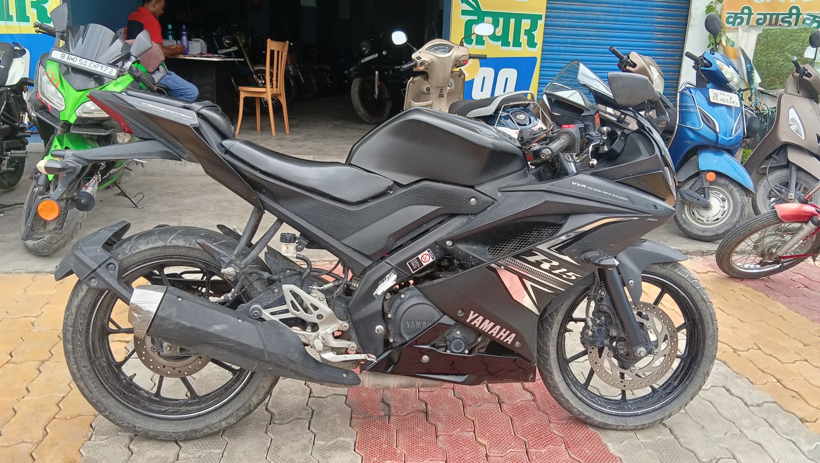 Yamaha R15 2021 in Muzaffarpur  photo 2